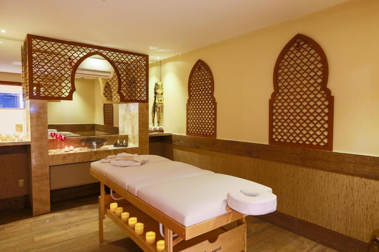 Golden Lis Hotel Boutique Goiânia Exterior foto A spa treatment room